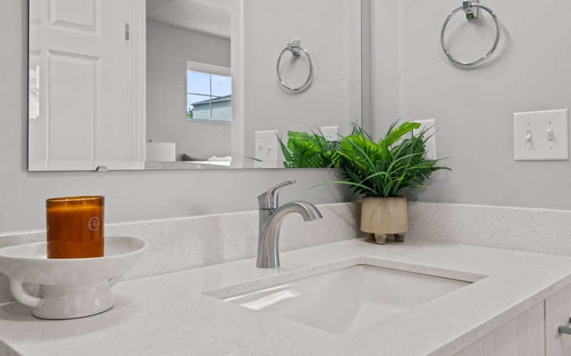 Quartz Counter-Tops
